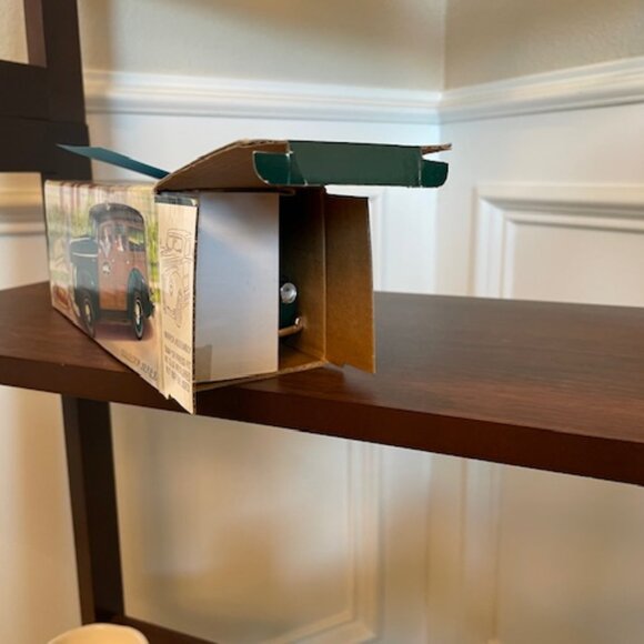 Wix Filters (ERTL) 1940 Ford Woody Die Cast Vehicle - Picture 2 of 3